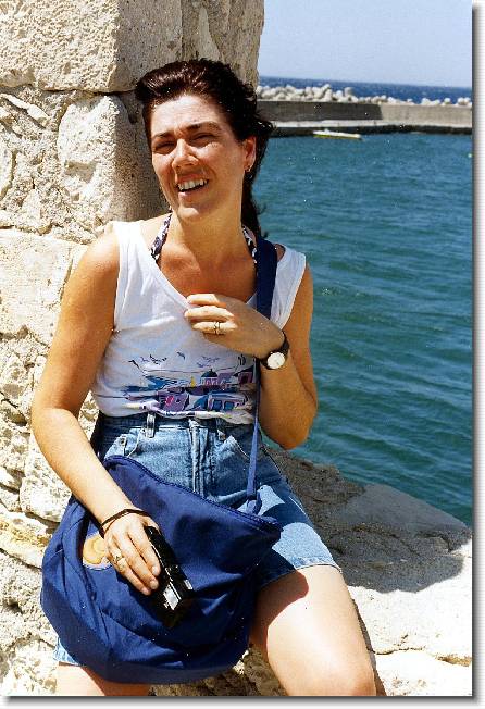 Clicca per scorrere le foto originali ingrandite