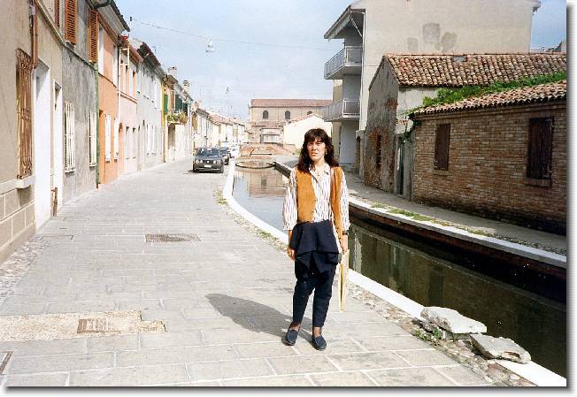 Clicca per scorrere le foto originali ingrandite