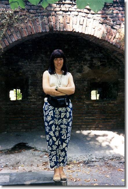Clicca per scorrere le foto originali ingrandite