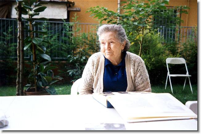 Clicca per scorrere le foto originali ingrandite
