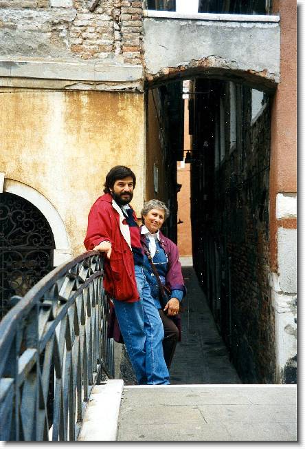 Clicca per scorrere le foto originali ingrandite