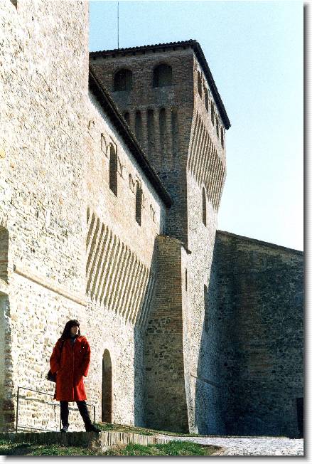 Clicca per scorrere le foto originali ingrandite
