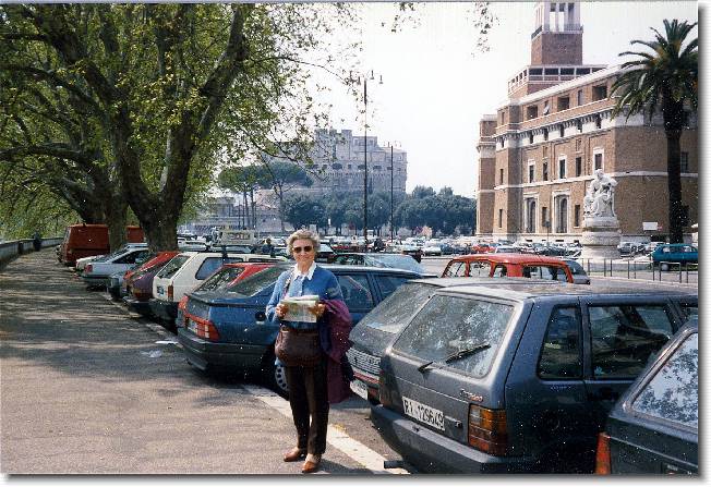 Clicca per scorrere le foto originali ingrandite