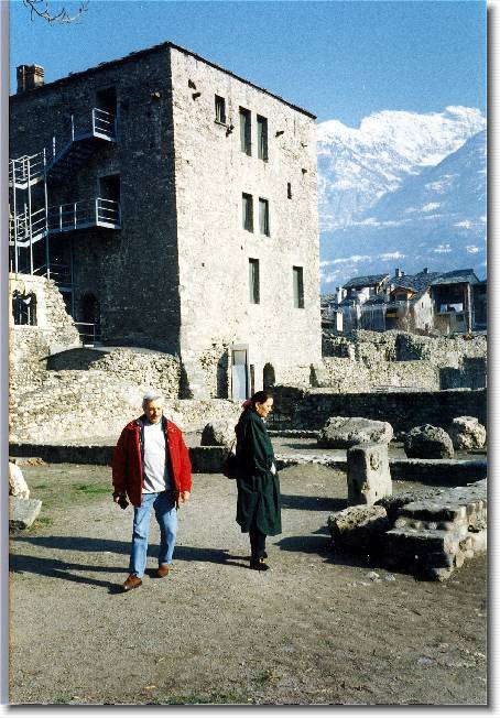 Clicca per scorrere le foto originali ingrandite
