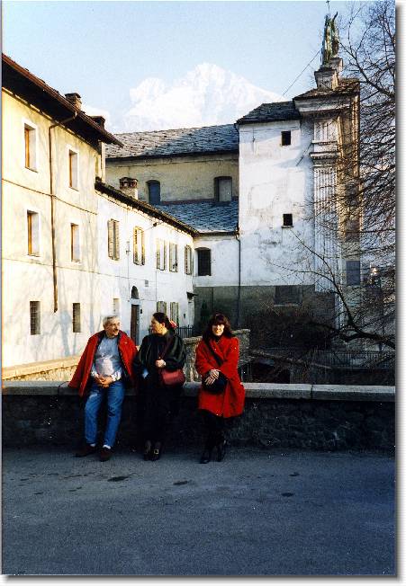 Clicca per scorrere le foto originali ingrandite