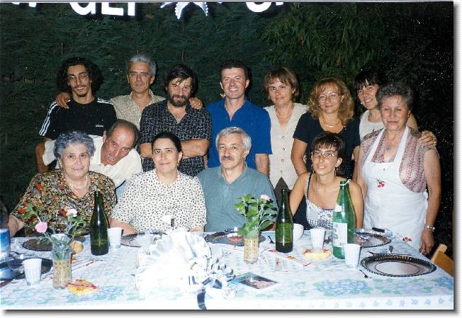 Clicca per scorrere le foto originali ingrandite