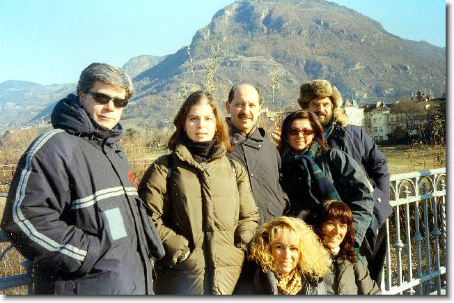 Clicca per scorrere le foto originali ingrandite
