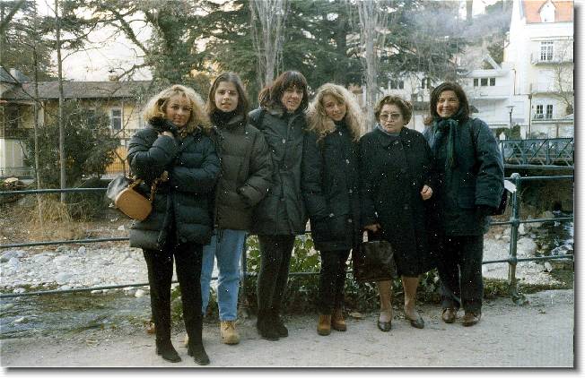 Clicca per scorrere le foto originali ingrandite