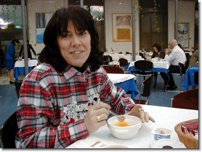 Clicca per scorrere le foto originali ingrandite