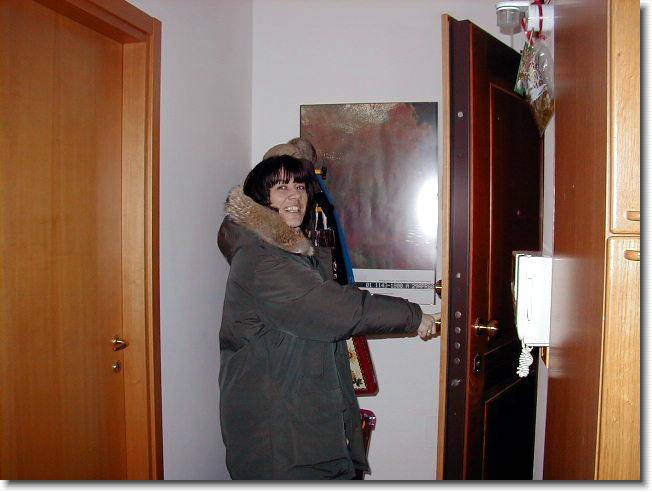 Clicca per scorrere le foto originali ingrandite