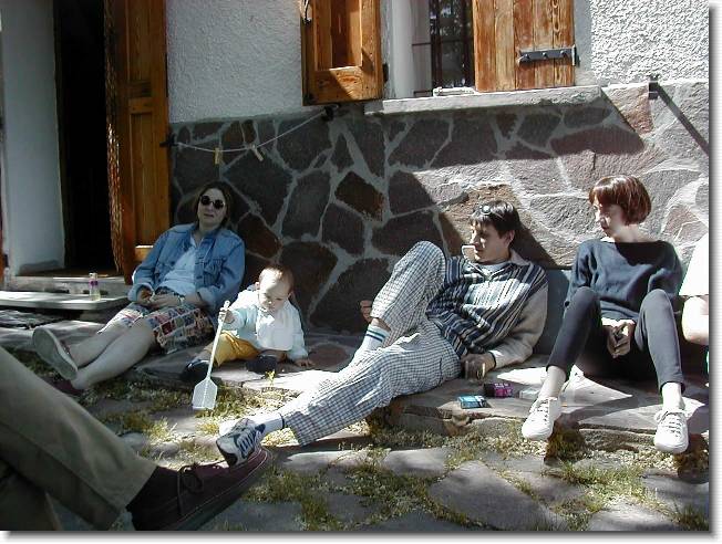 Clicca per scorrere le foto originali ingrandite