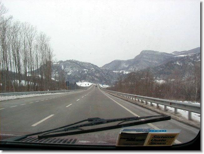 Clicca per scorrere le foto originali ingrandite