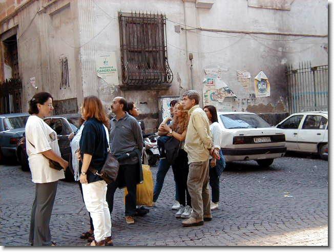 Clicca per scorrere le foto originali ingrandite