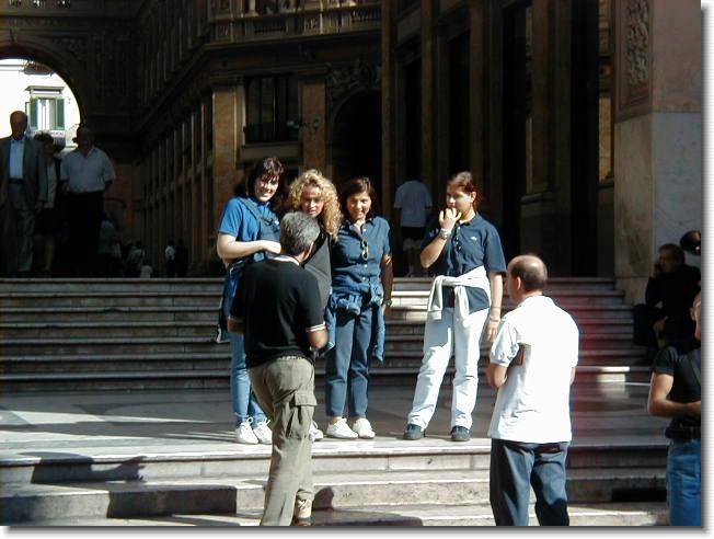 Clicca per scorrere le foto originali ingrandite