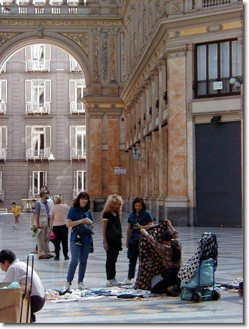 Clicca per scorrere le foto originali ingrandite
