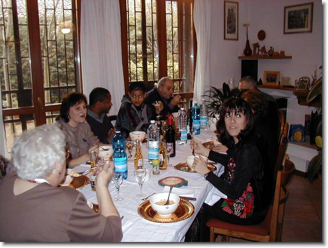 Clicca per scorrere le foto originali ingrandite