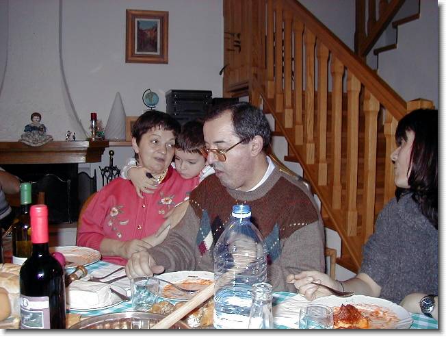 Clicca per scorrere le foto originali ingrandite