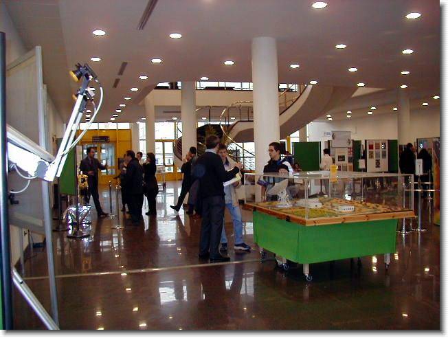 Clicca per scorrere le foto originali ingrandite