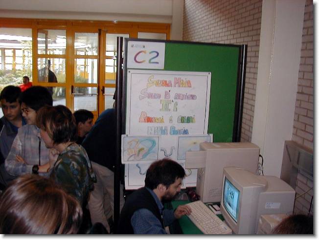 Clicca per scorrere le foto originali ingrandite
