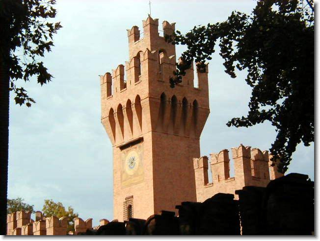 Clicca per scorrere le foto originali ingrandite