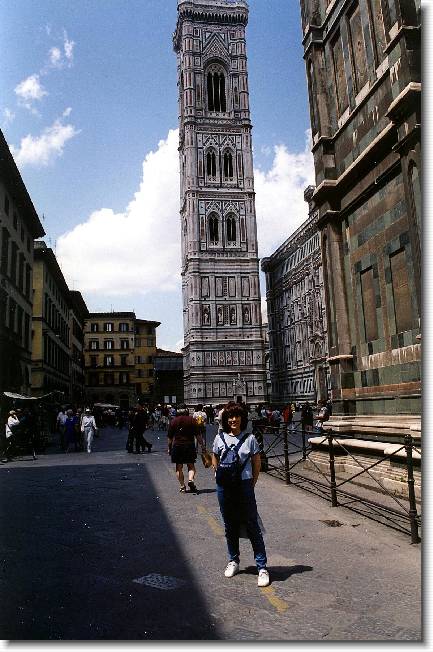 Clicca per scorrere le foto originali ingrandite