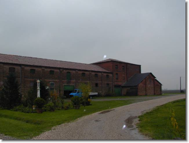 Clicca per scorrere le foto originali ingrandite
