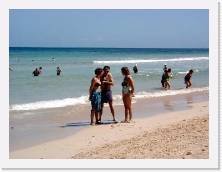 cuba055a * 640 x 480 * (48KB)