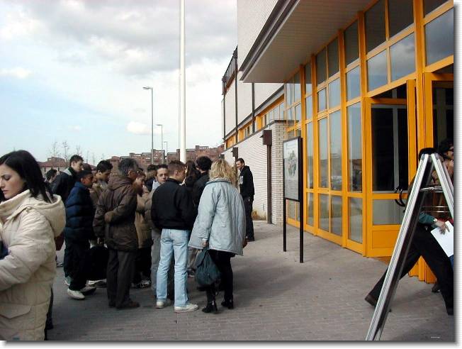 Clicca per scorrere le foto originali ingrandite
