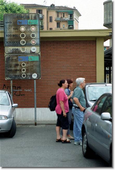 Clicca per scorrere le foto originali ingrandite