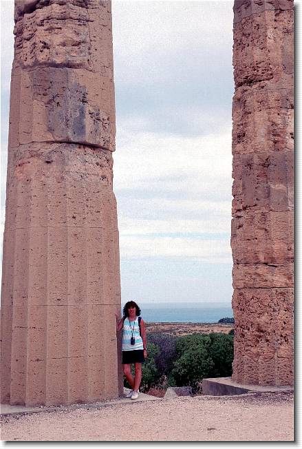 Clicca per scorrere le foto originali ingrandite