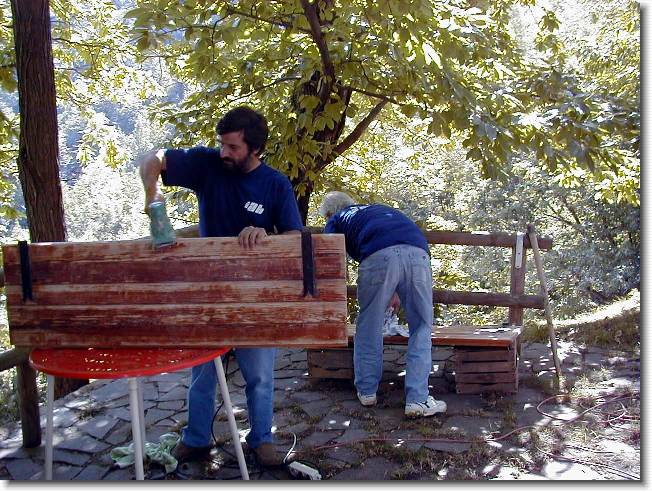 Clicca per scorrere le foto originali ingrandite