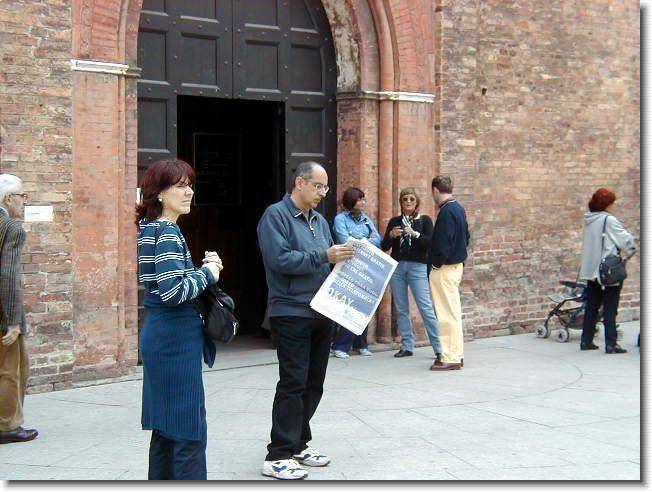 Clicca per scorrere le foto originali ingrandite