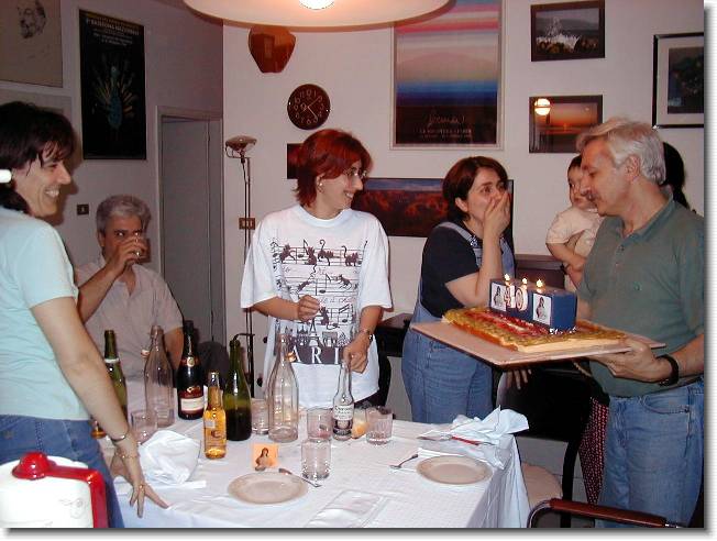 Clicca per scorrere le foto originali ingrandite