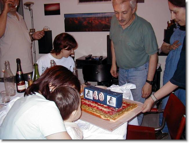 Clicca per scorrere le foto originali ingrandite