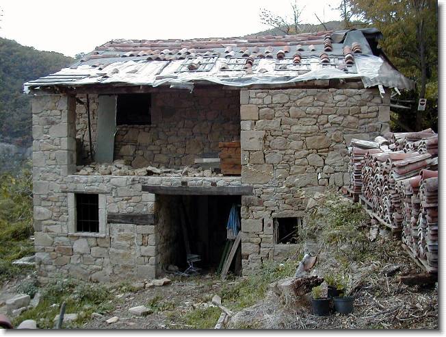 Clicca per scorrere le foto originali ingrandite