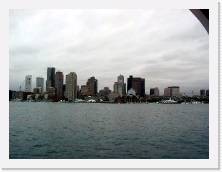 usa013b * 640 x 480 * (35KB)
