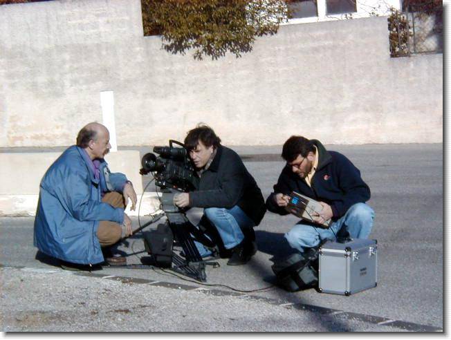 Clicca per scorrere le foto originali ingrandite