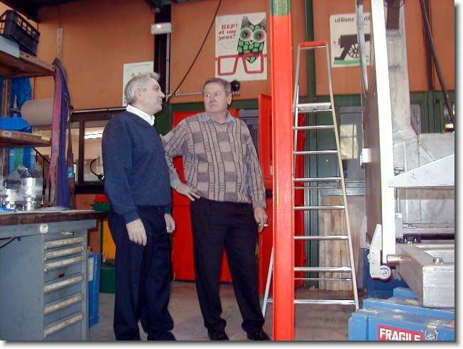 Clicca per scorrere le foto originali ingrandite