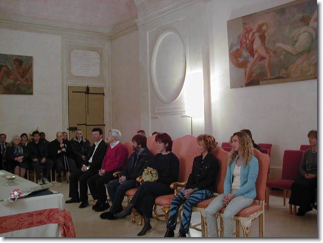 Clicca per scorrere le foto originali ingrandite