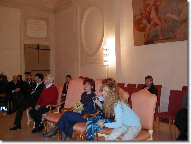 Clicca per scorrere le foto originali ingrandite