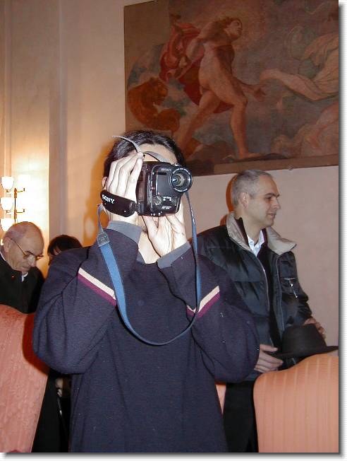 Clicca per scorrere le foto originali ingrandite