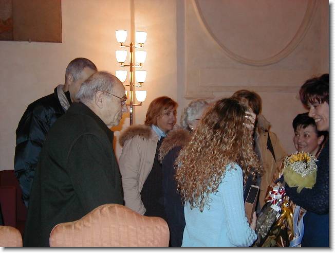 Clicca per scorrere le foto originali ingrandite