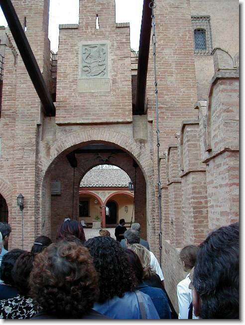 Clicca per scorrere le foto originali ingrandite