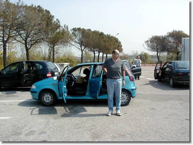 Clicca per scorrere le foto originali ingrandite