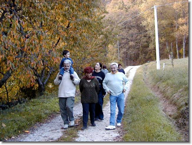 Clicca per scorrere le foto originali ingrandite