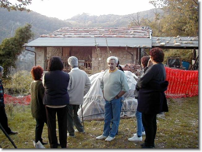 Clicca per scorrere le foto originali ingrandite