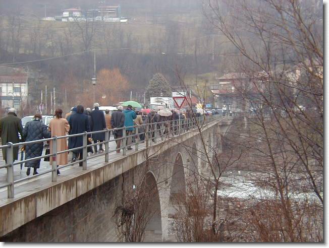 Clicca per scorrere le foto originali ingrandite