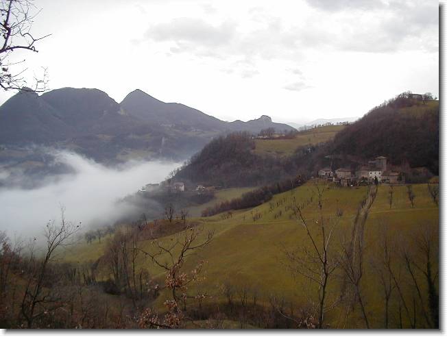 Clicca per scorrere le foto originali ingrandite
