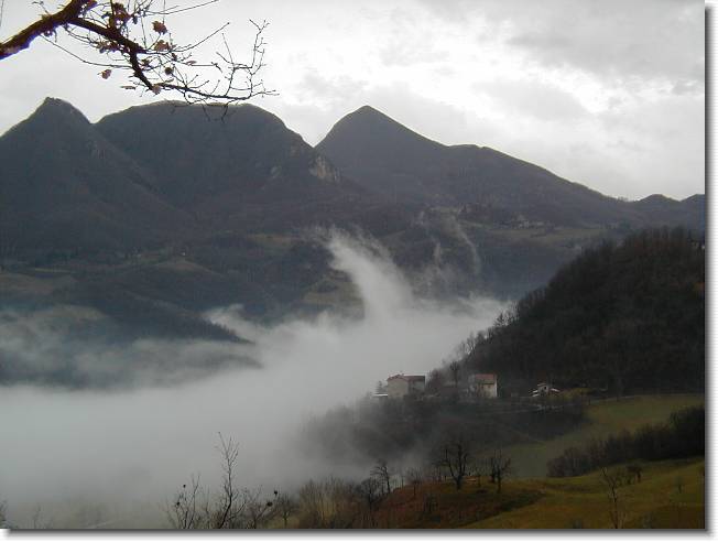 Clicca per scorrere le foto originali ingrandite