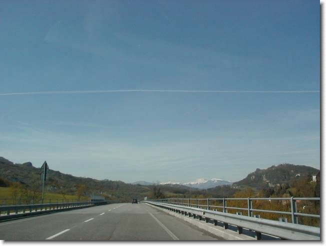 Clicca per scorrere le foto originali ingrandite